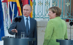Путин, Меркель и Кевин Кёстнер 