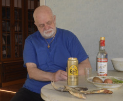 пиво, водка .... и  совесть.... (???) =  русская жизнь